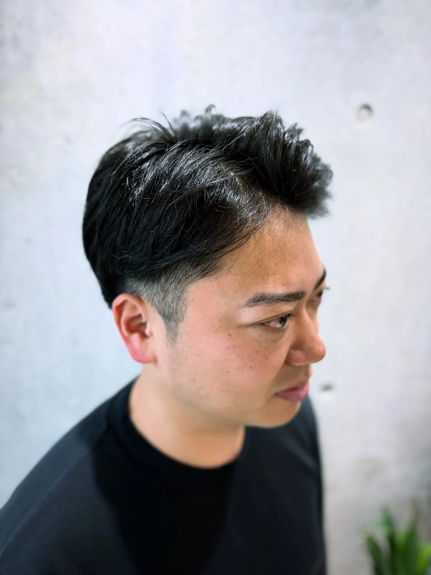 「やりすぎ感のないツーブロック」