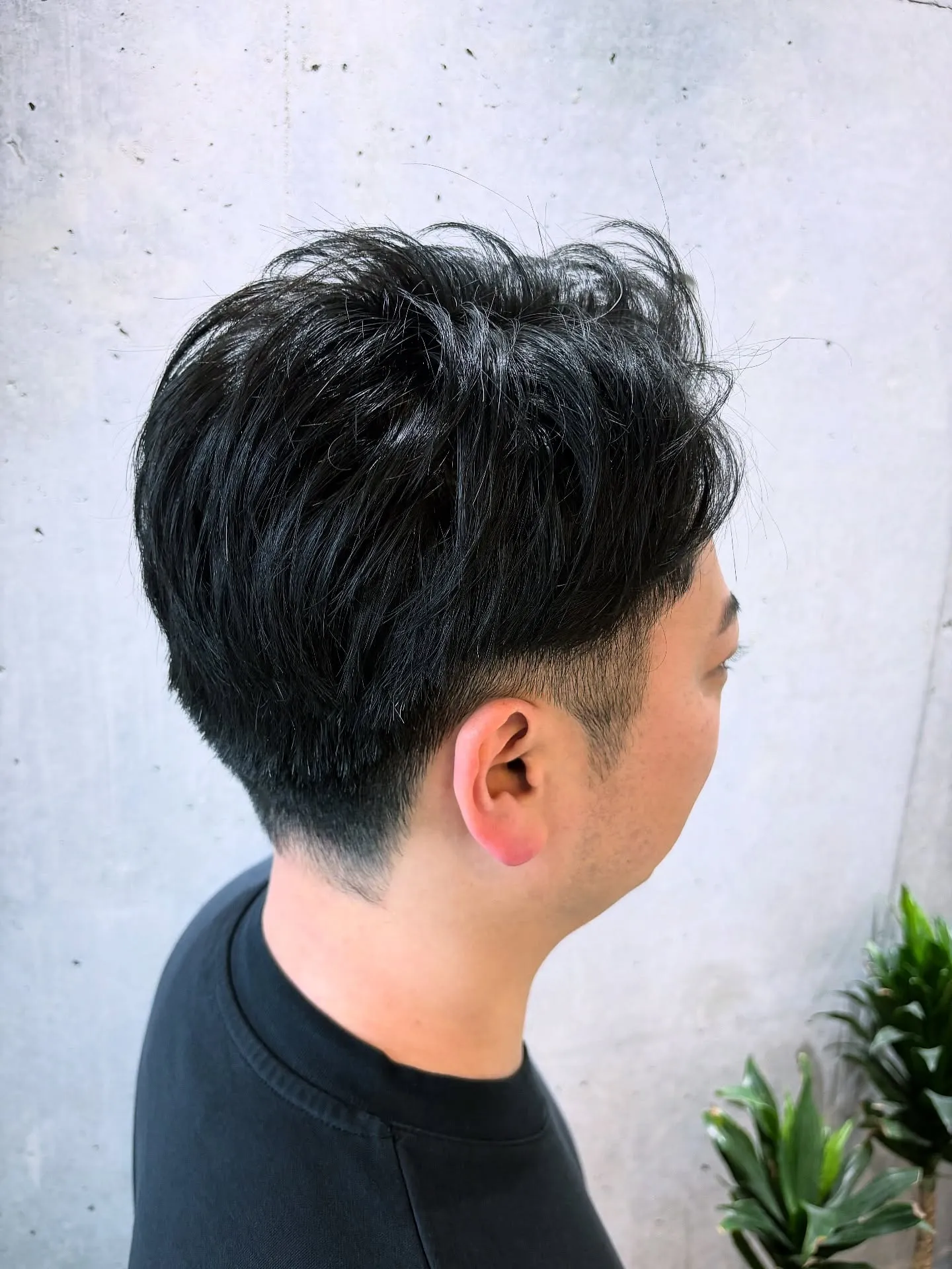 「やりすぎ感のないツーブロック」