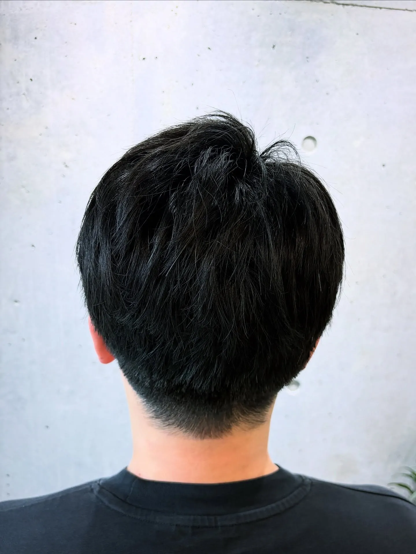 「やりすぎ感のないツーブロック」